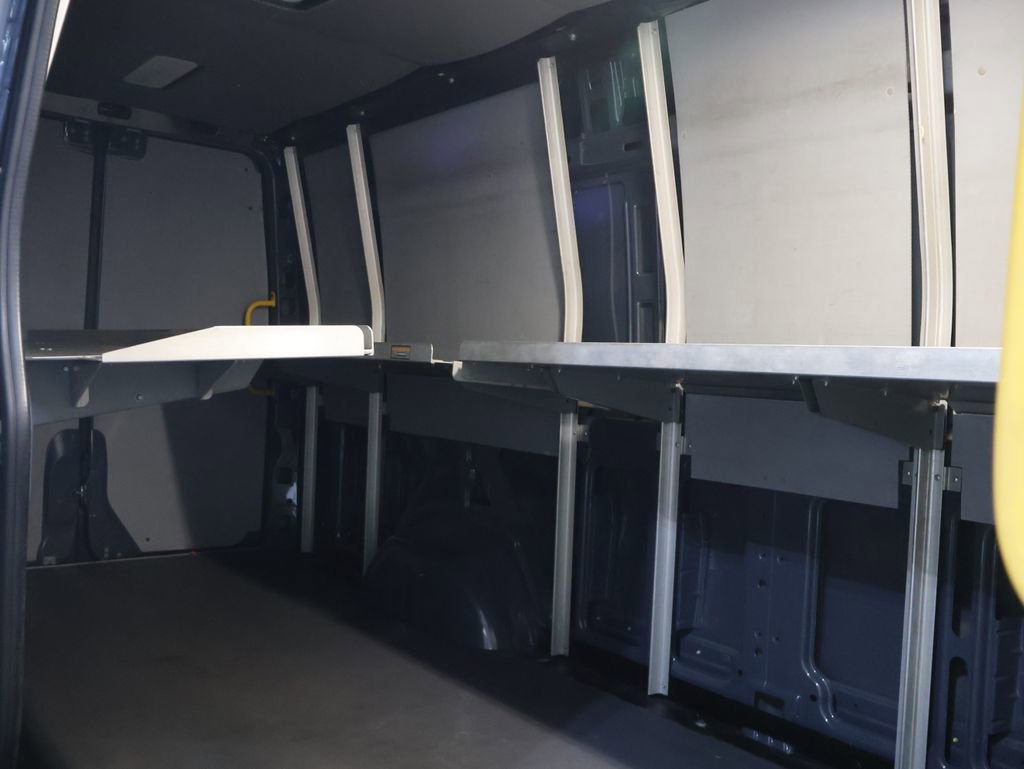 Used 2018 Mercedes-Benz Sprinter 2500 image 12