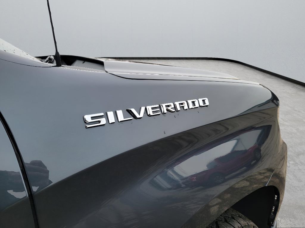 Used 2019 Chevrolet Silverado 1500 Custom w/ Custom Value Package image 31