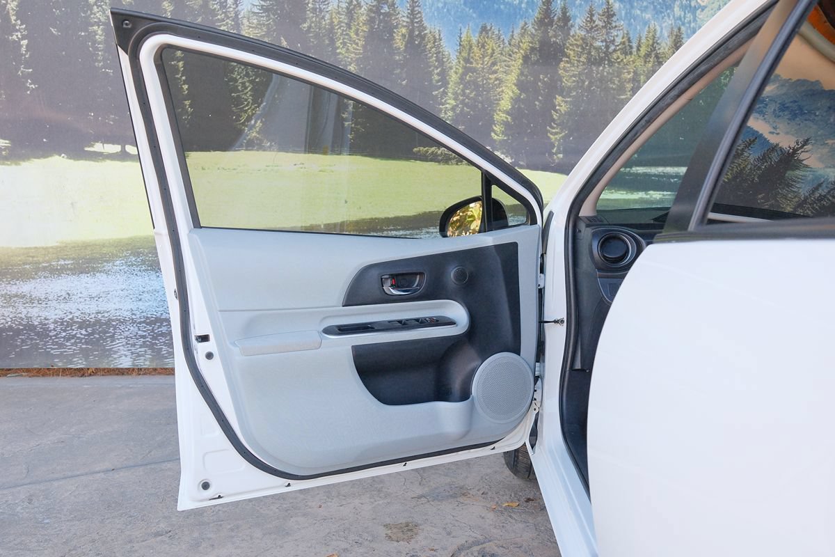 Used 2014 Toyota Prius C Three FWD image 11