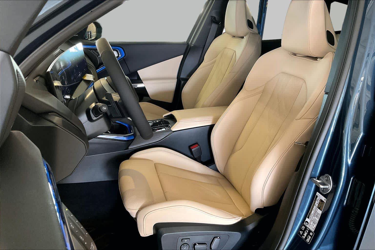 New 2026 BMW X3 xDrive30i w/ Premium Package AWD/4WD image 9
