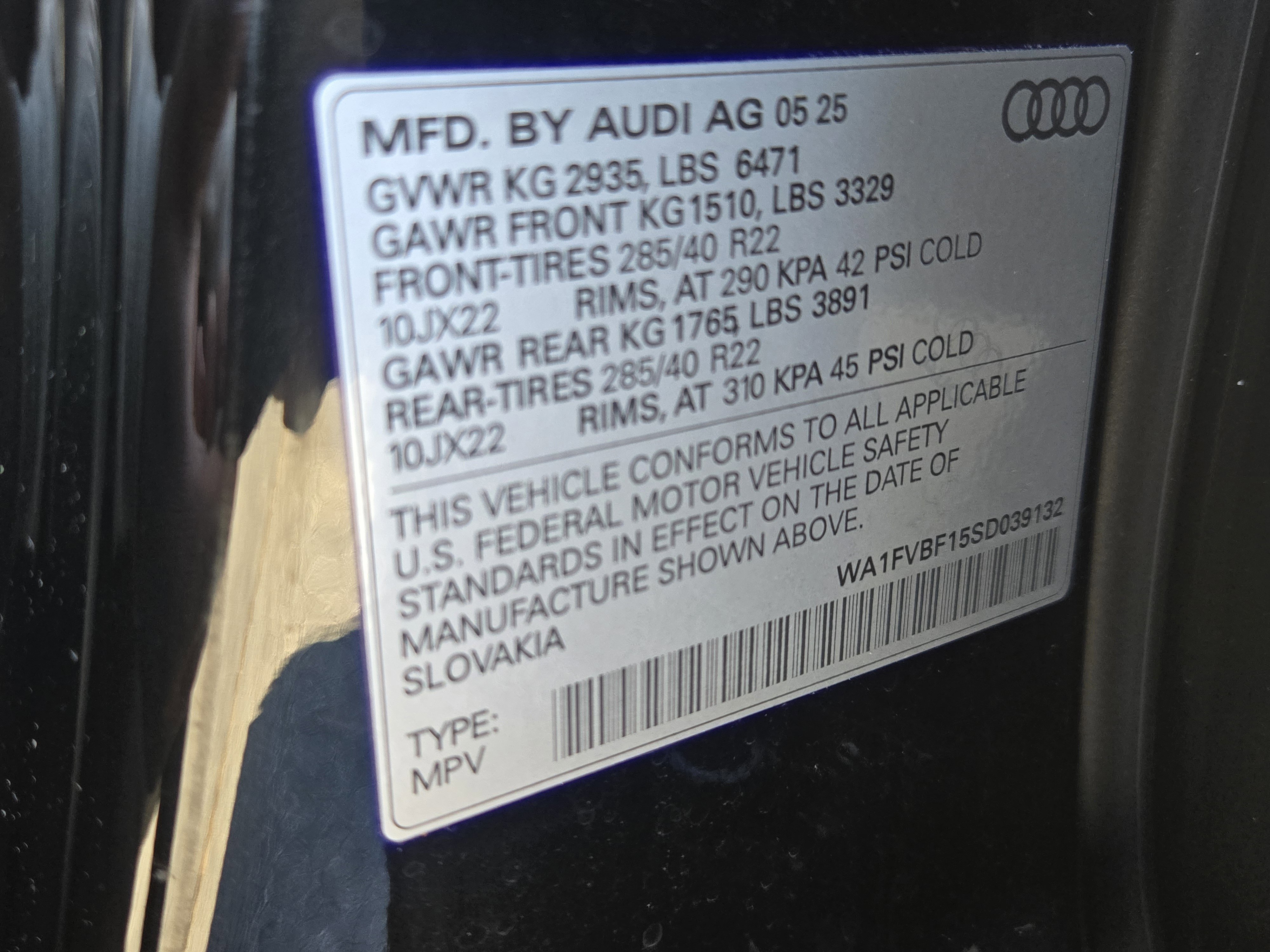 Used 2025 Audi Q8 Prestige w/ Prestige Package image 29