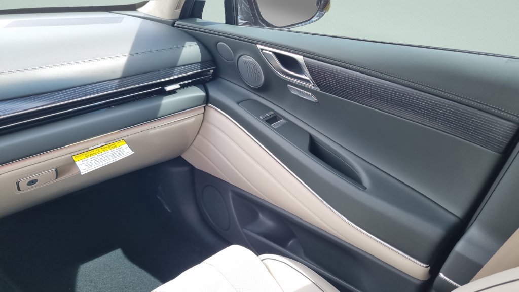 New 2027 Genesis GV80 3.5T e-SC AWD/4WD image 13