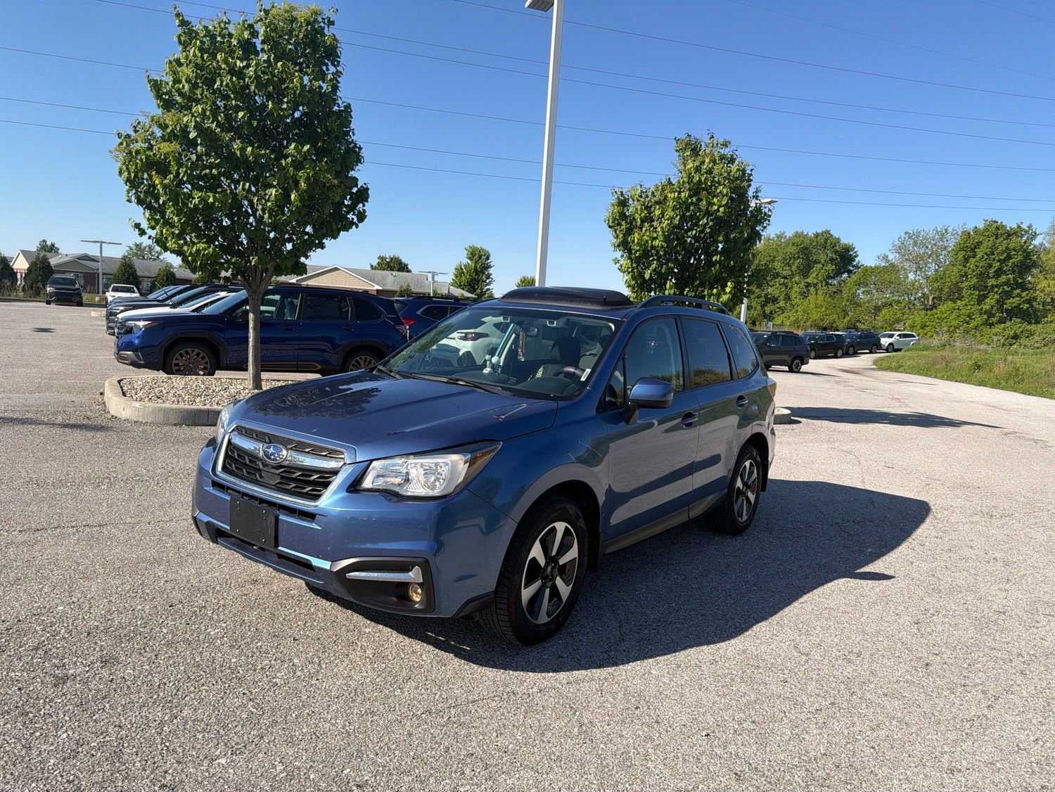 Used 2018 Subaru Forester 2.5i Premium AWD/4WD image 3