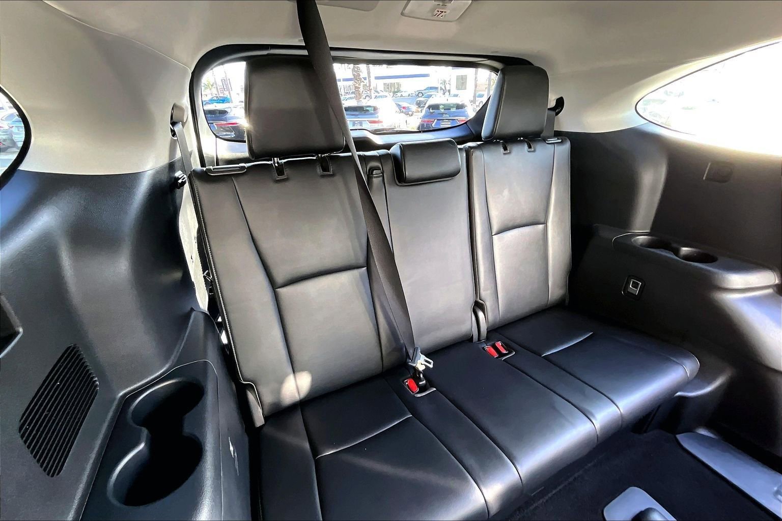 Used 2023 Toyota Highlander Limited AWD/4WD image 28
