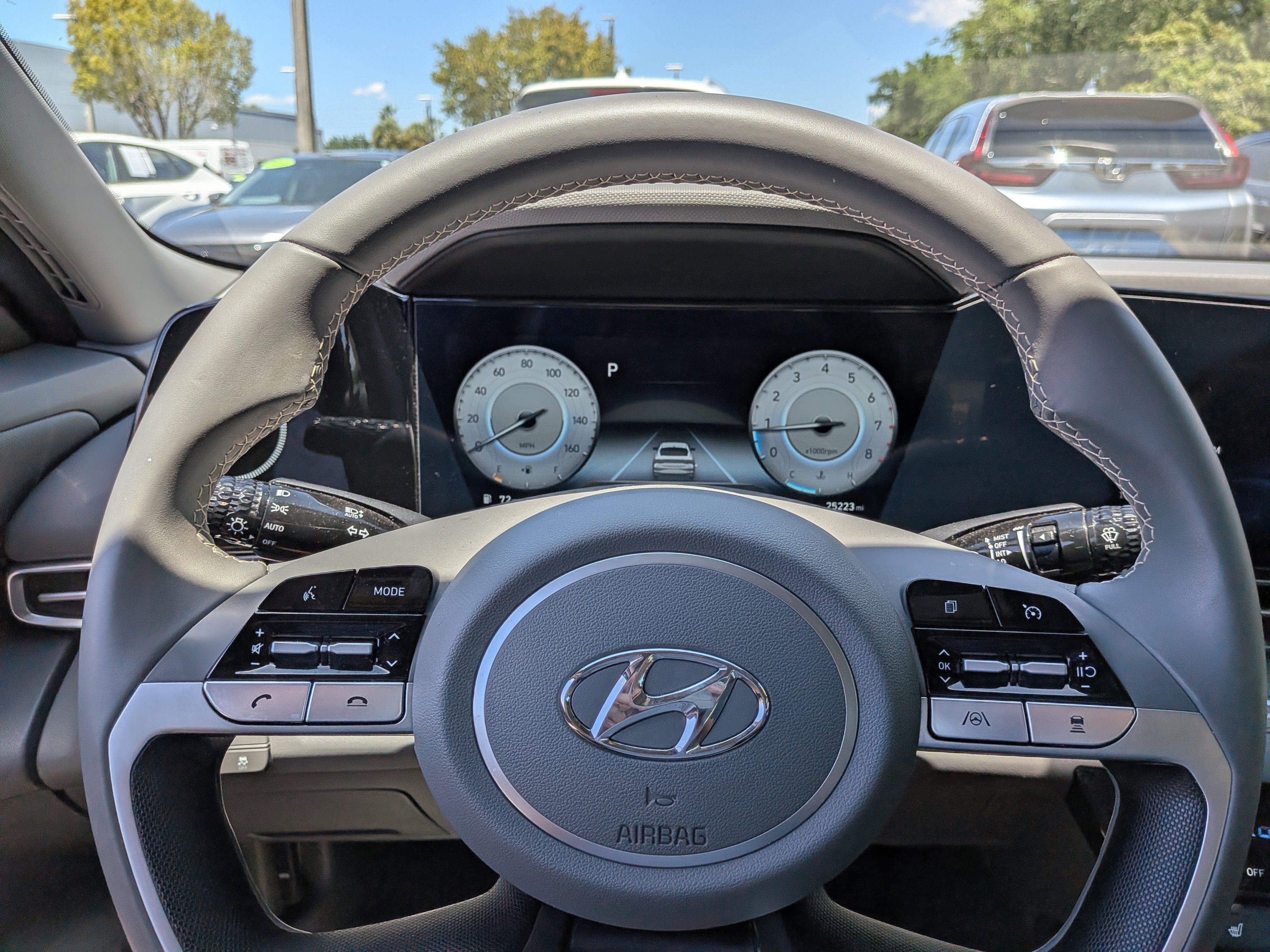 Used 2023 Hyundai Elantra SEL w/ Convenience Package FWD image 24