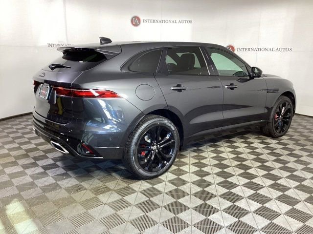 Certified 2025 Jaguar F-PACE R-Dynamic S image 2