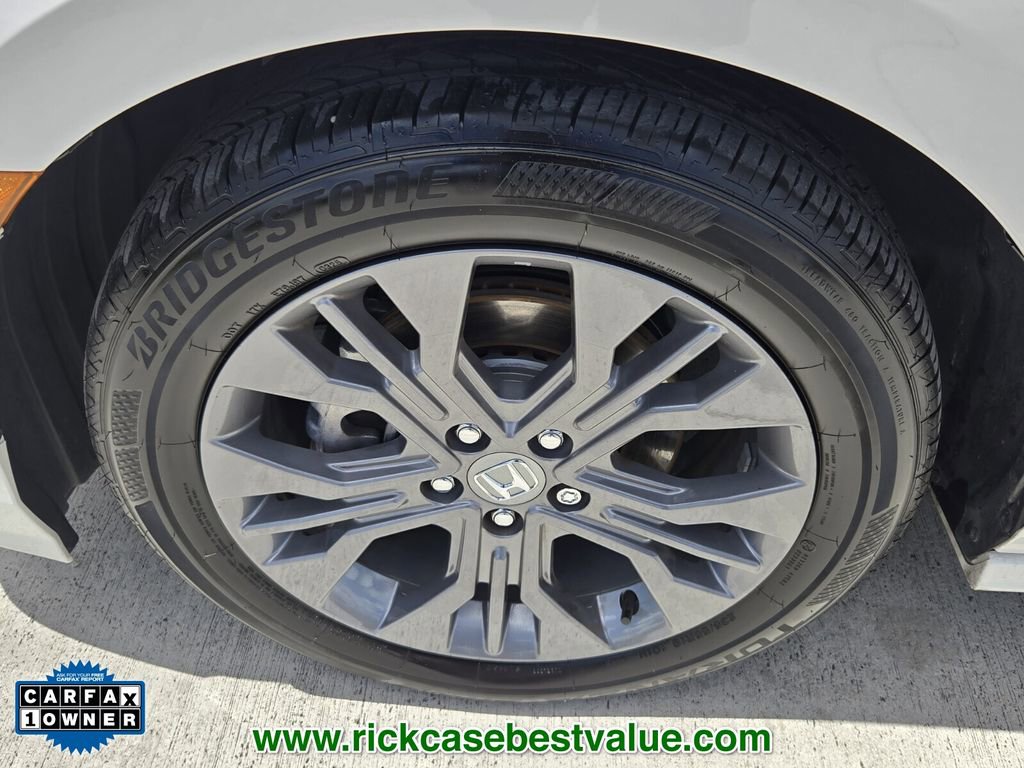 Used 2025 Honda Odyssey Touring image 10