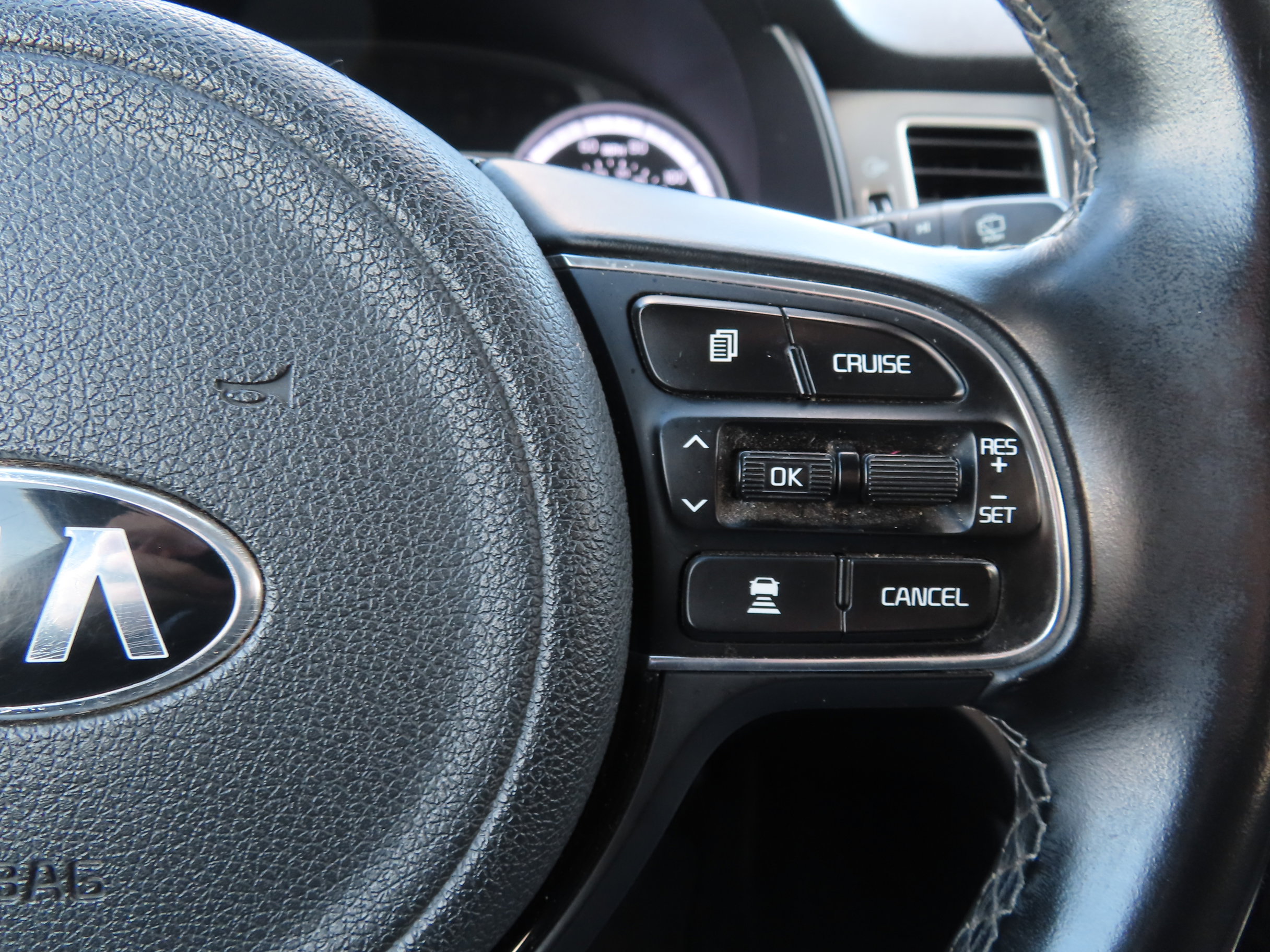 Used 2019 Kia Niro EX image 18