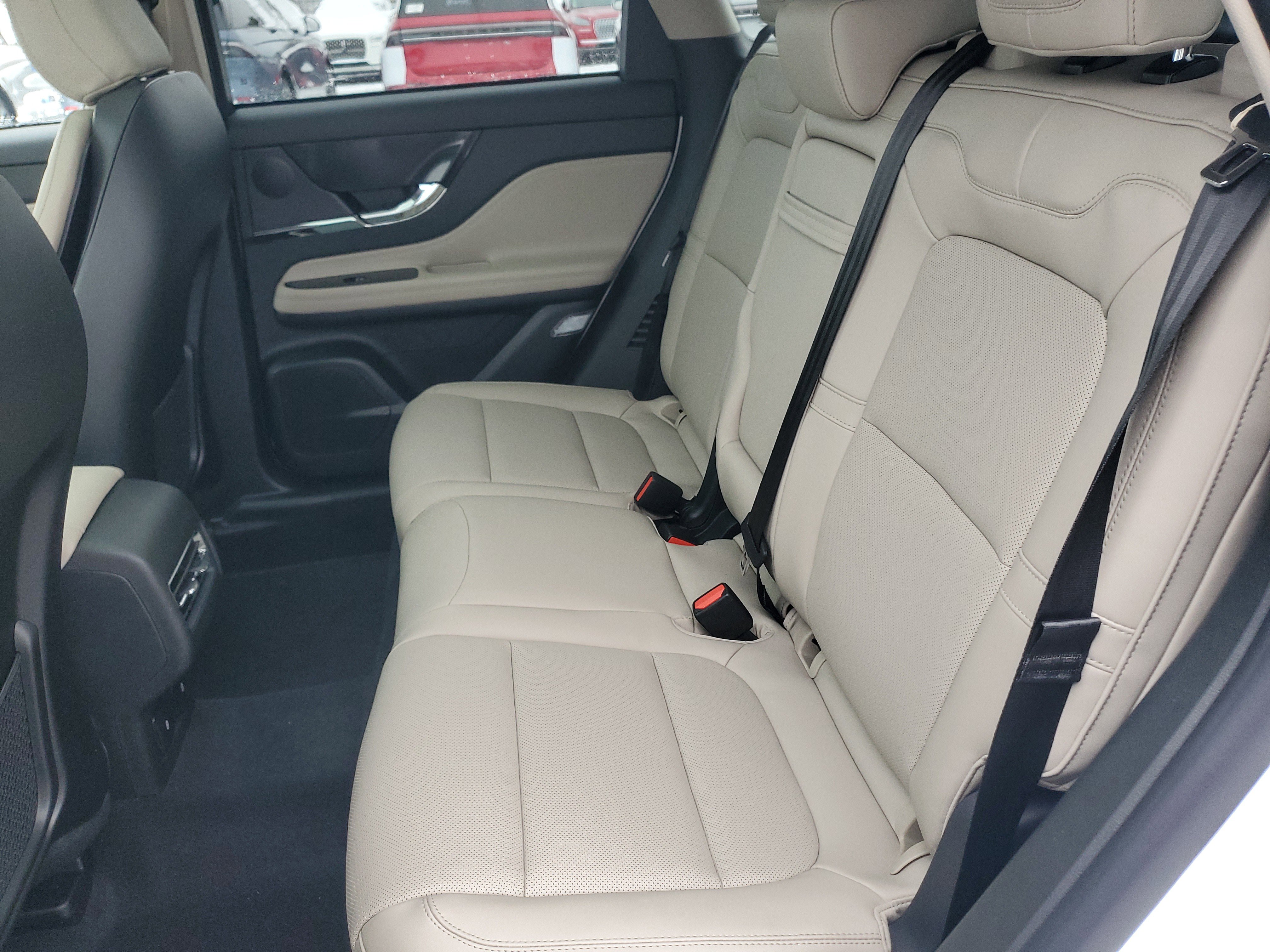 New 2026 Lincoln Corsair Premiere AWD/4WD image 28