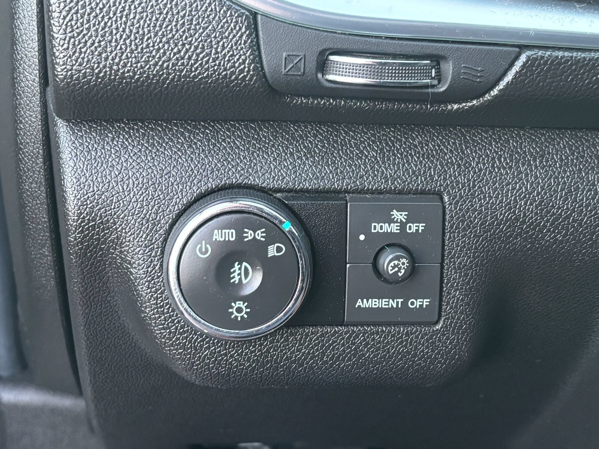 Used 2015 Chevrolet Traverse LT AWD/4WD image 18