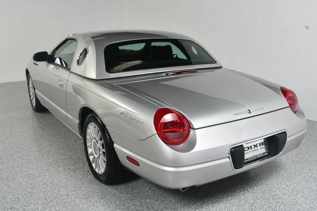 Used 2004 Ford Thunderbird RWD image 10