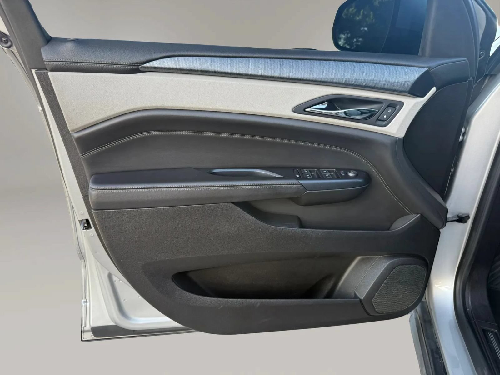 Used 2015 Cadillac SRX FWD image 21