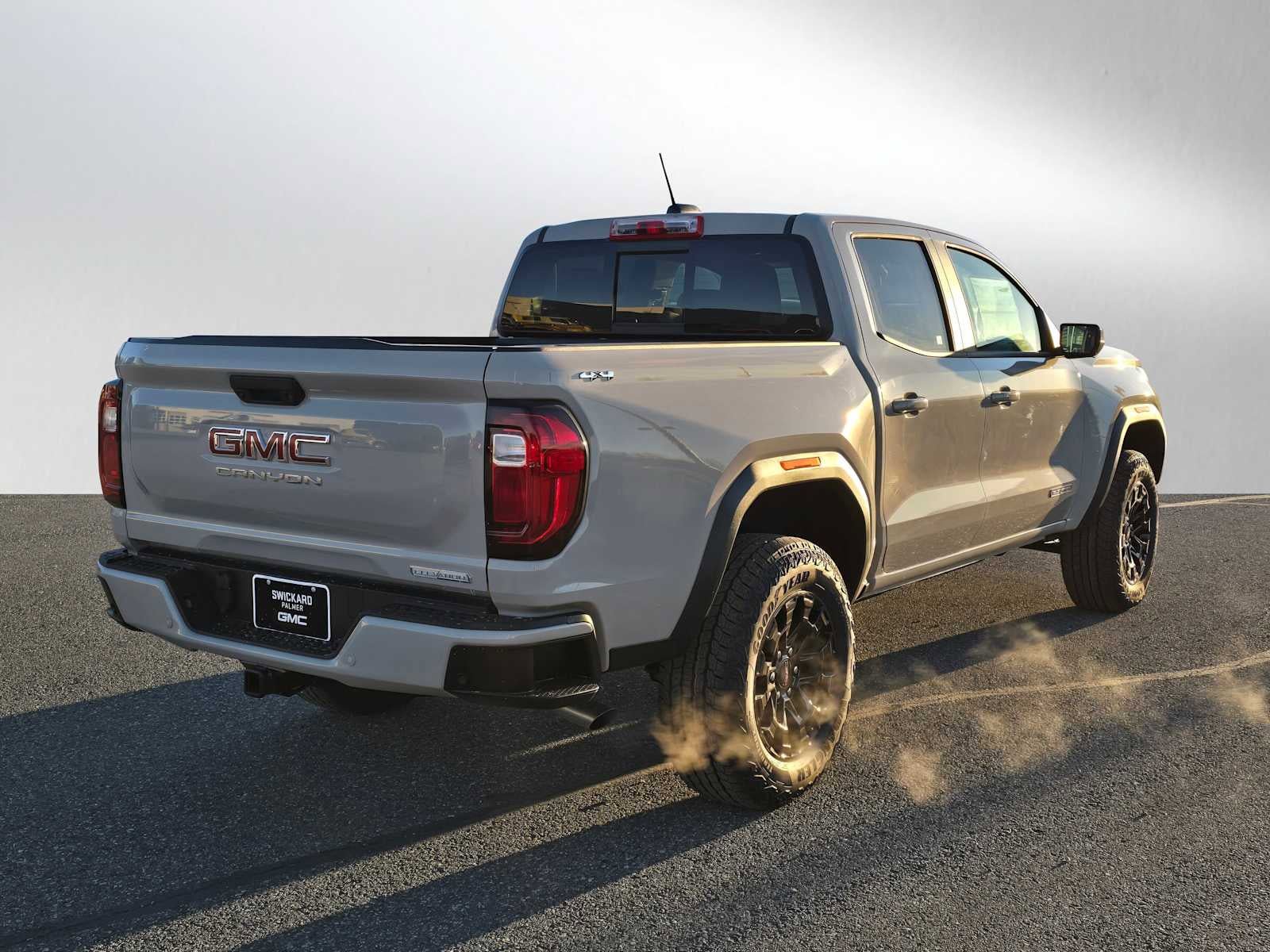 New 2026 GMC Canyon Elevation w/ Convenience Package image 3