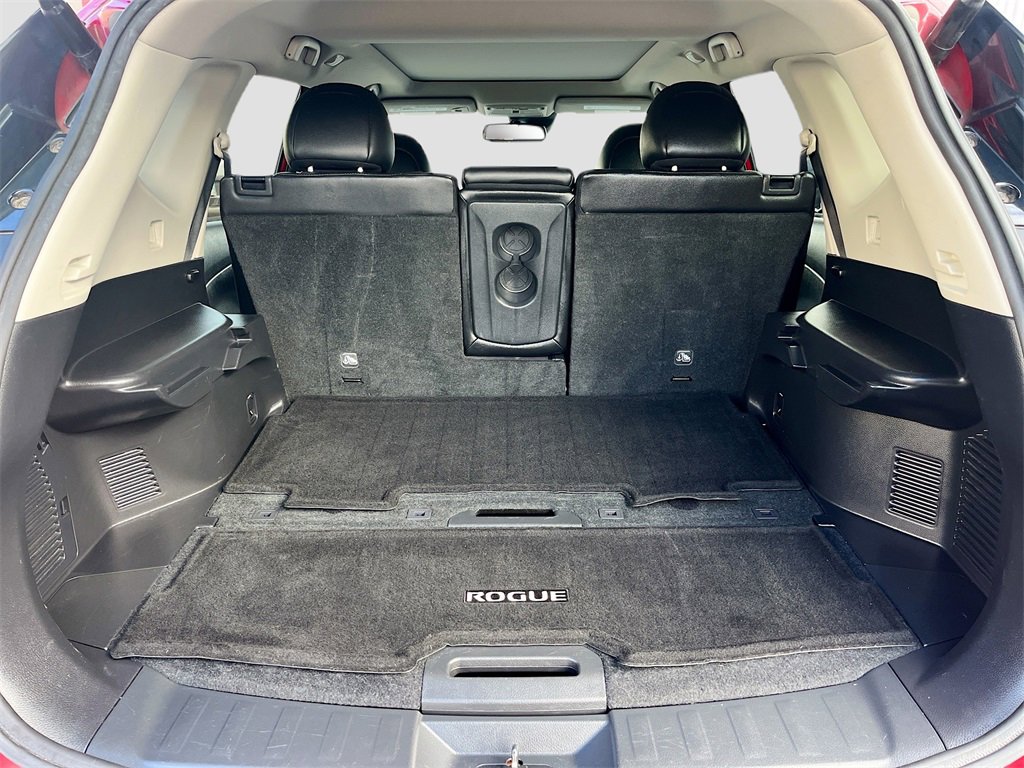 Used 2017 Nissan Rogue SL w/ SL Premium Package image 27