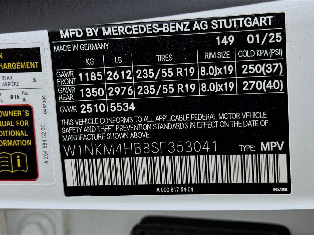 Used 2025 Mercedes-Benz GLC 300 4MATIC image 30