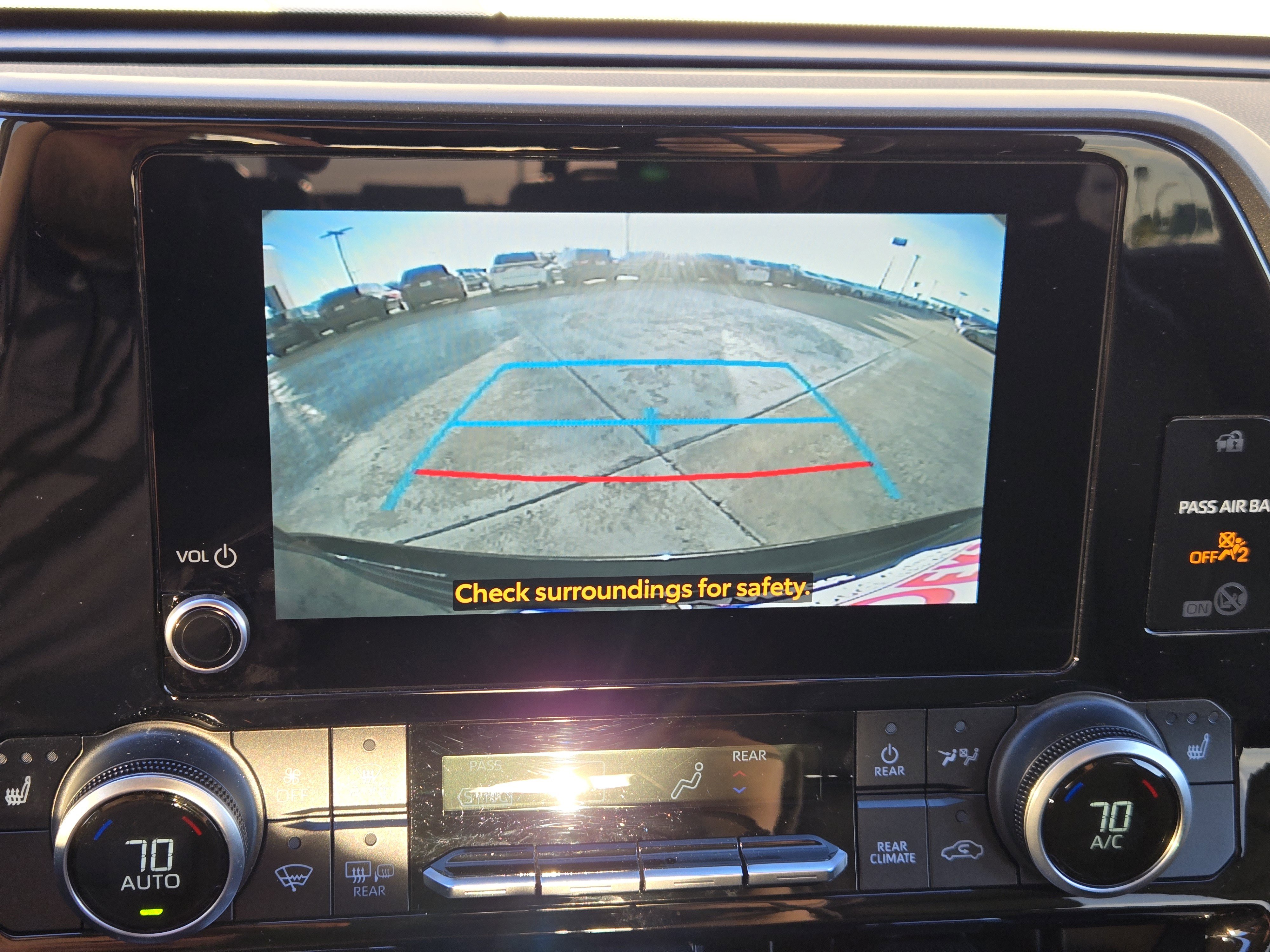 Used 2024 Toyota Highlander XLE image 21