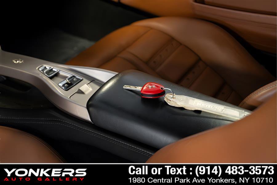 Used 2010 Ferrari California RWD image 55