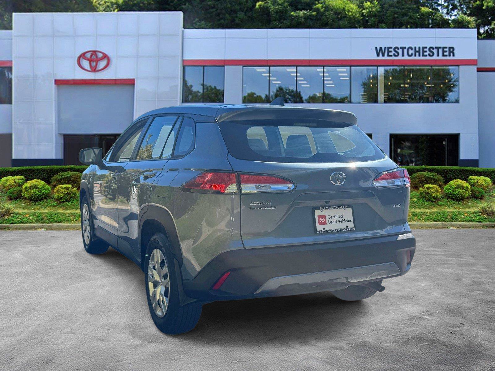 Used 2024 Toyota Corolla Cross L AWD/4WD image 5