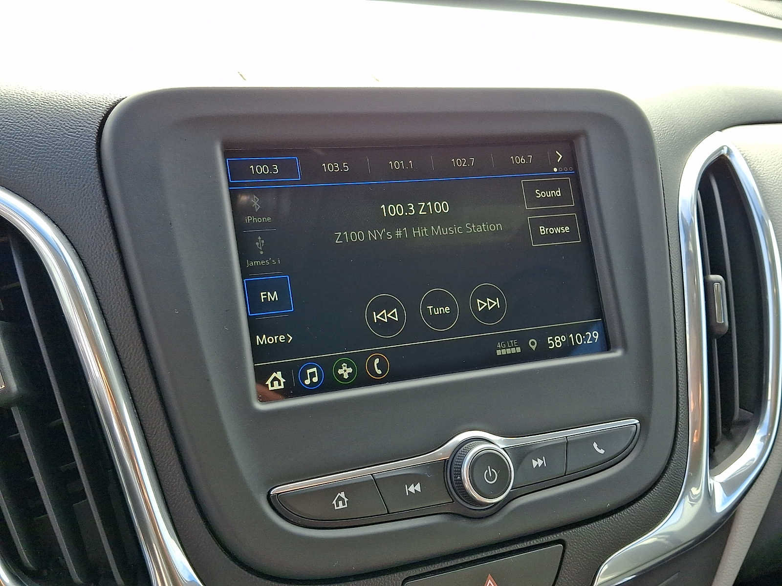 Used 2019 Chevrolet Equinox LS AWD/4WD image 17