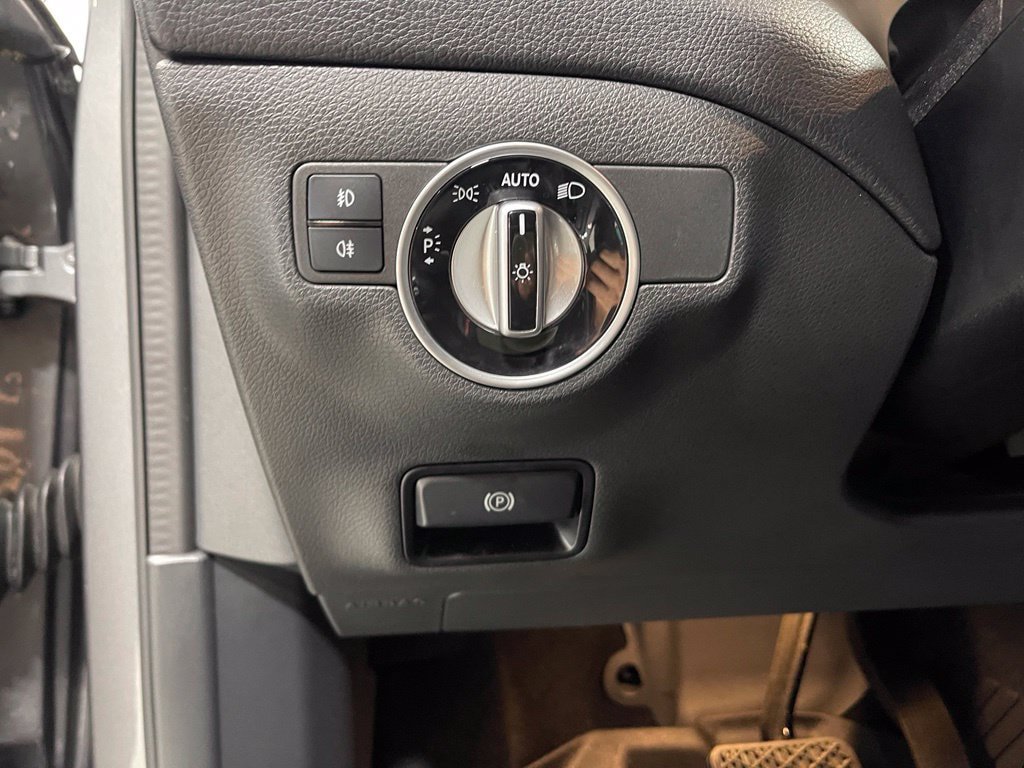 Certified 2020 Mercedes-Benz GLA 250 4MATIC image 19