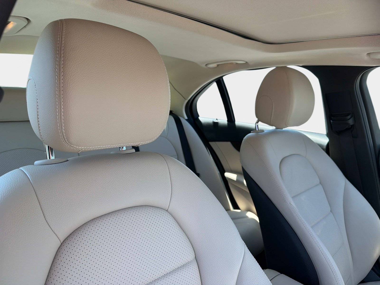 Used 2021 Mercedes-Benz C 300 Sedan image 24