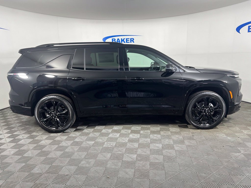 New 2027 Chevrolet Traverse RS w/ LPO, Floor Liner Package AWD/4WD image 6