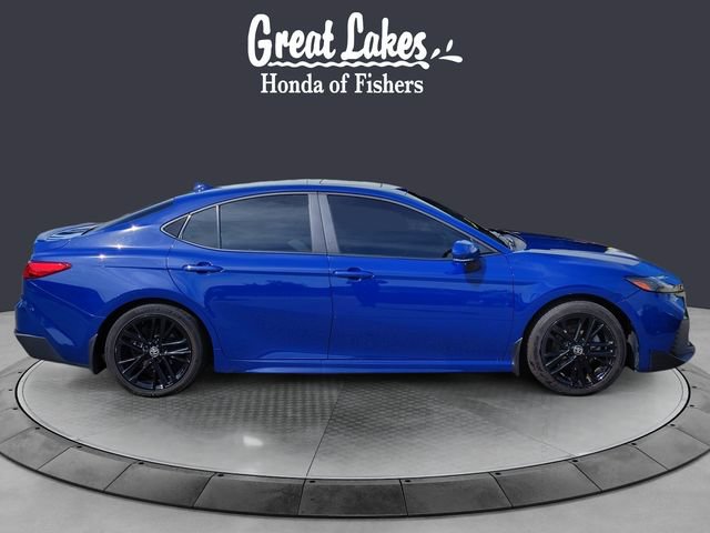 Used 2025 Toyota Camry SE w/ Convenience Package FWD image 6