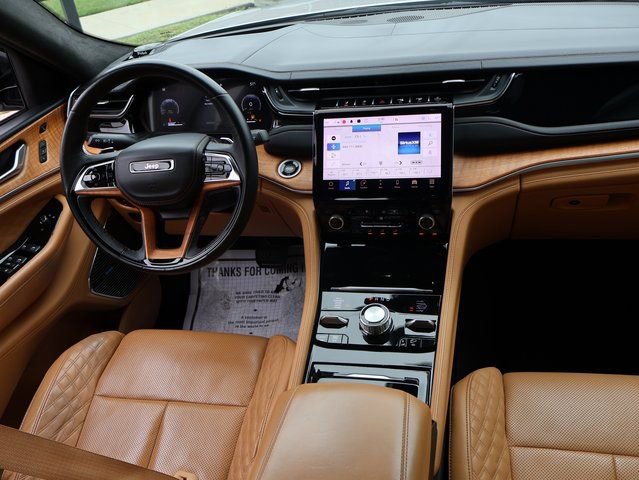 Used 2023 Jeep Grand Cherokee Summit image 14