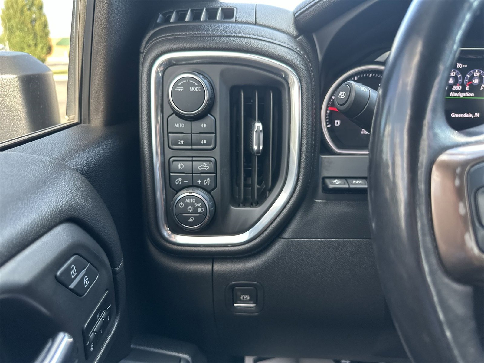 Used 2020 Chevrolet Silverado 2500 High Country w/ Z71 Off-Road Package image 18