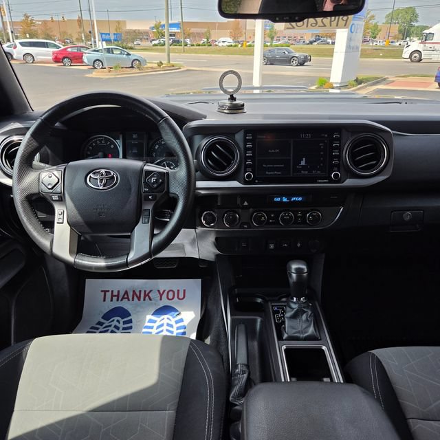 Used 2023 Toyota Tacoma TRD Sport AWD/4WD image 17