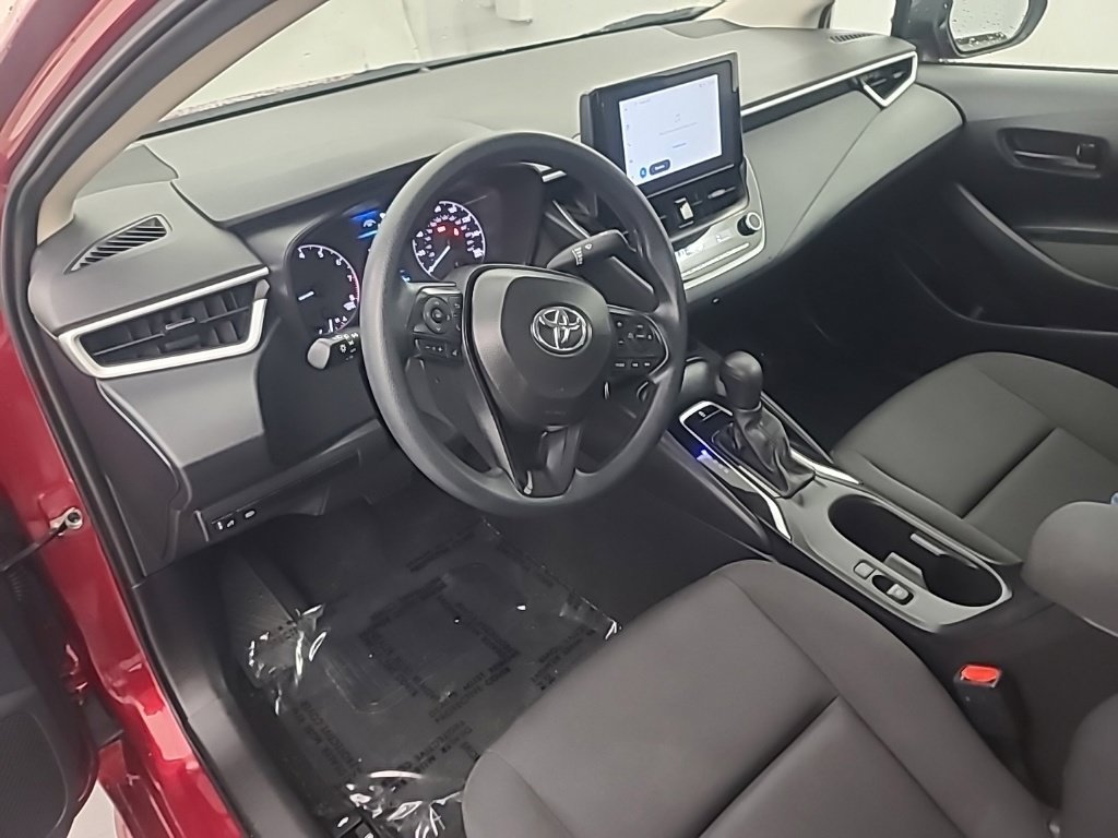 Used 2025 Toyota Corolla LE FWD image 24