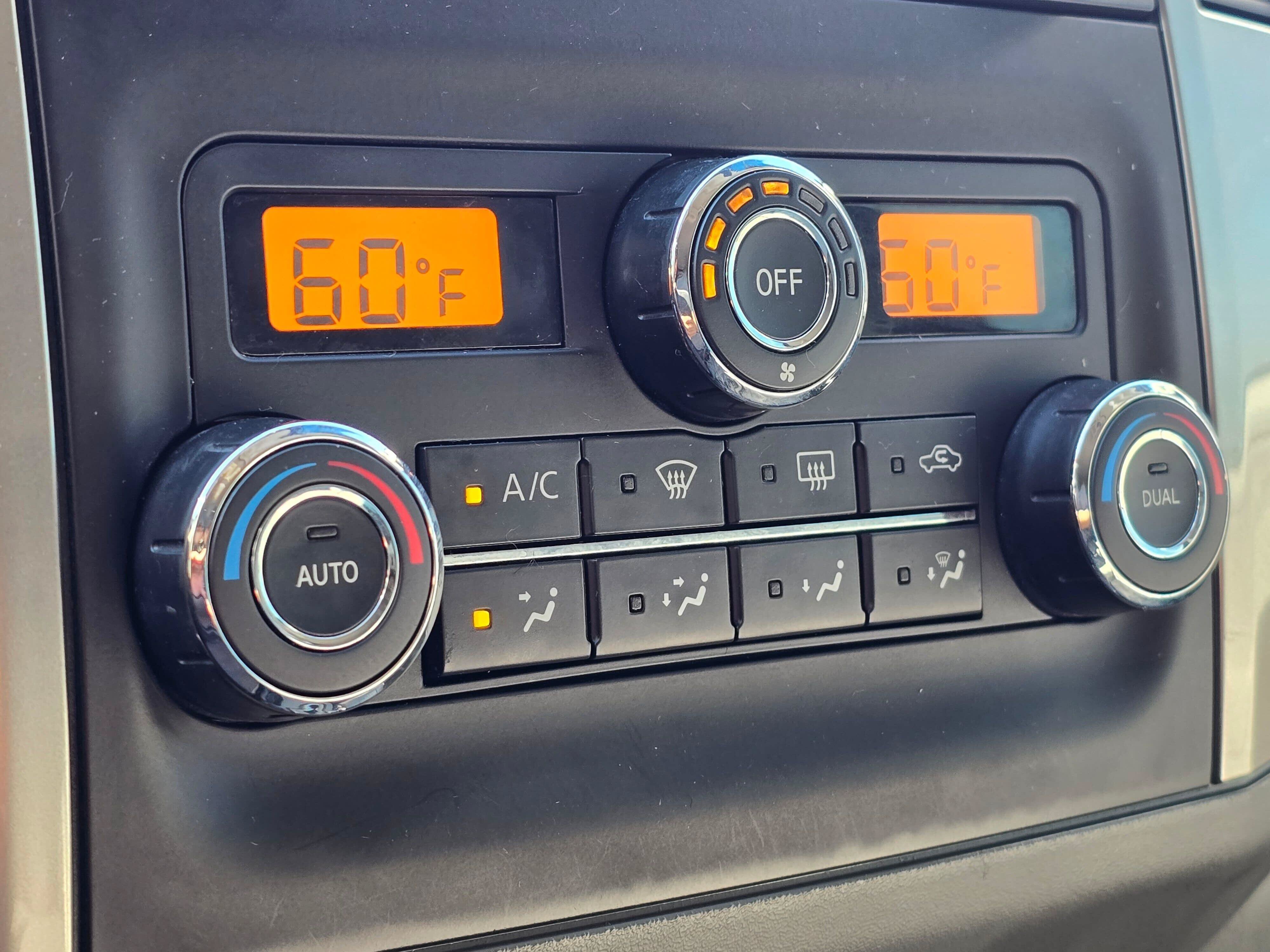Used 2013 Nissan Frontier SL AWD/4WD image 26