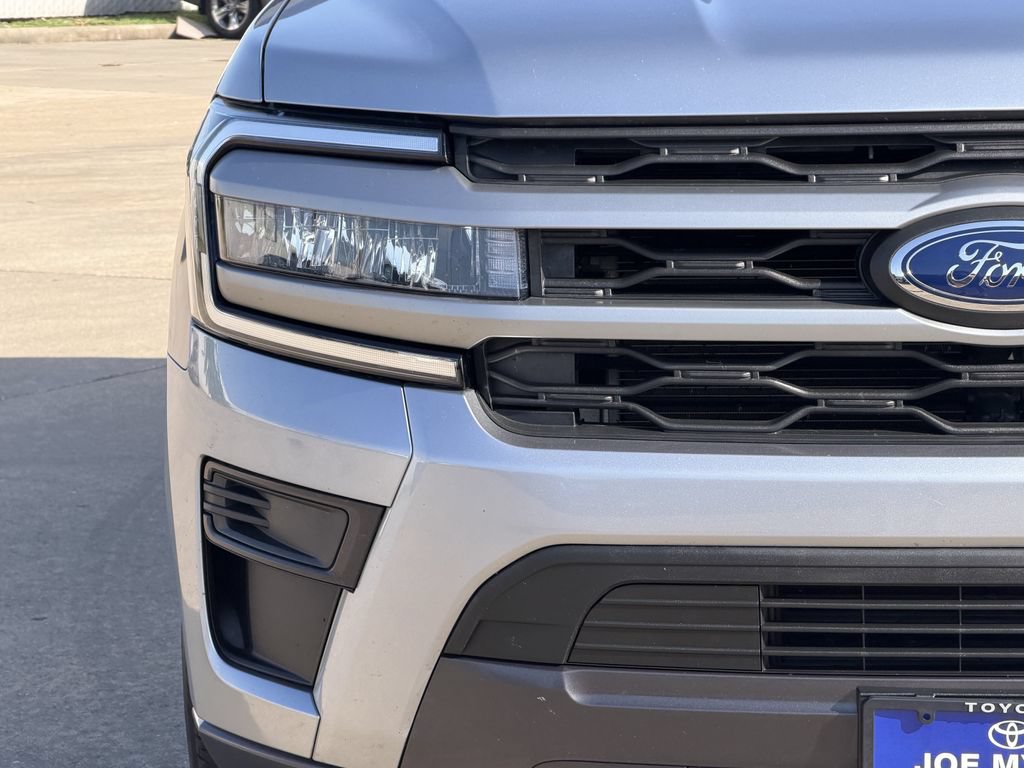 Used 2024 Ford Expedition XLT RWD image 5