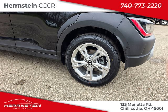 Used 2023 Hyundai Kona SEL w/ Cargo Package AWD/4WD image 26