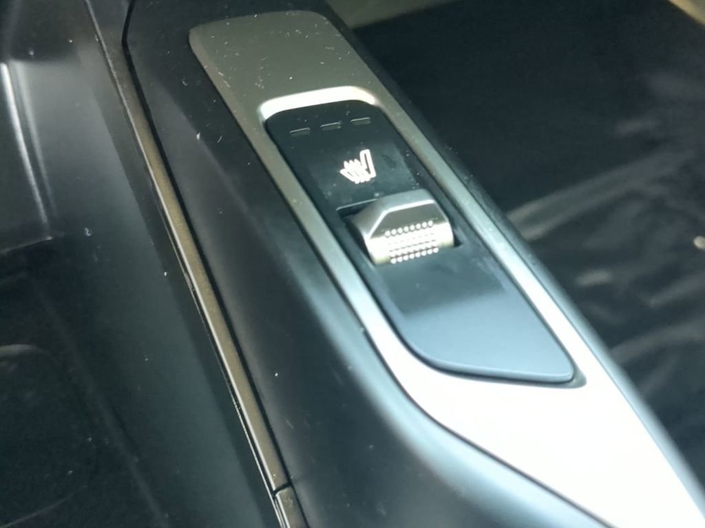 Used 2025 Kia Sorento S w/ Panoramic Sunroof Package image 23