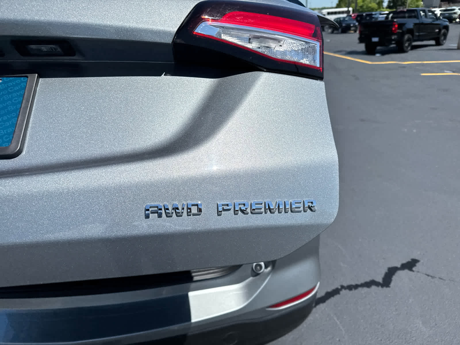 Certified 2023 Chevrolet Equinox Premier AWD/4WD image 14
