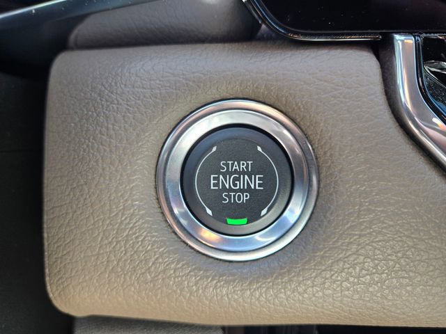Used 2025 GMC Canyon Denali AWD/4WD image 20