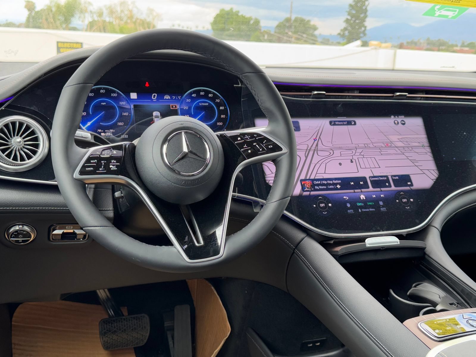New 2026 Mercedes-Benz EQS 400 4MATIC SUV image 26