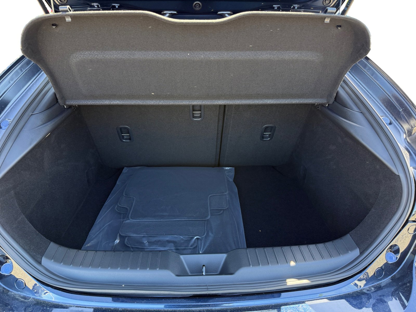 New 2026 MAZDA MAZDA3 s image 17