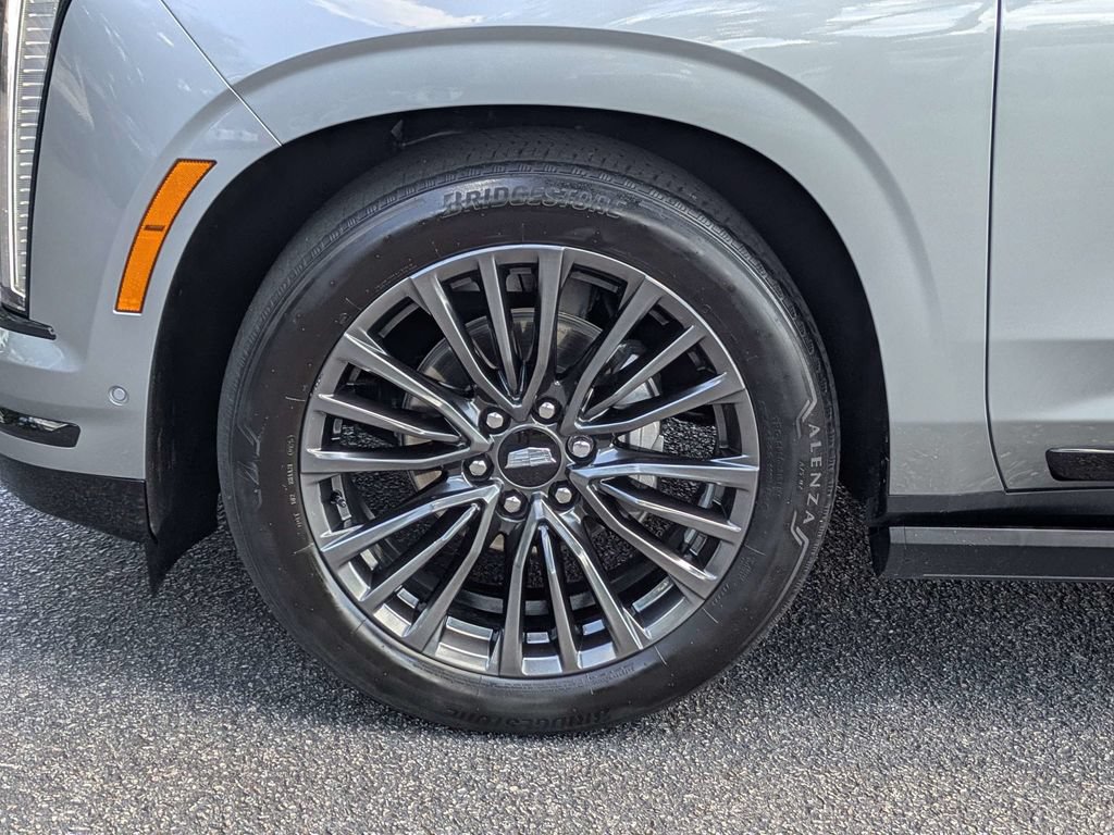 Certified 2025 Cadillac Escalade Sport Platinum w/ LPO, Floor Liner Package AWD/4WD image 13