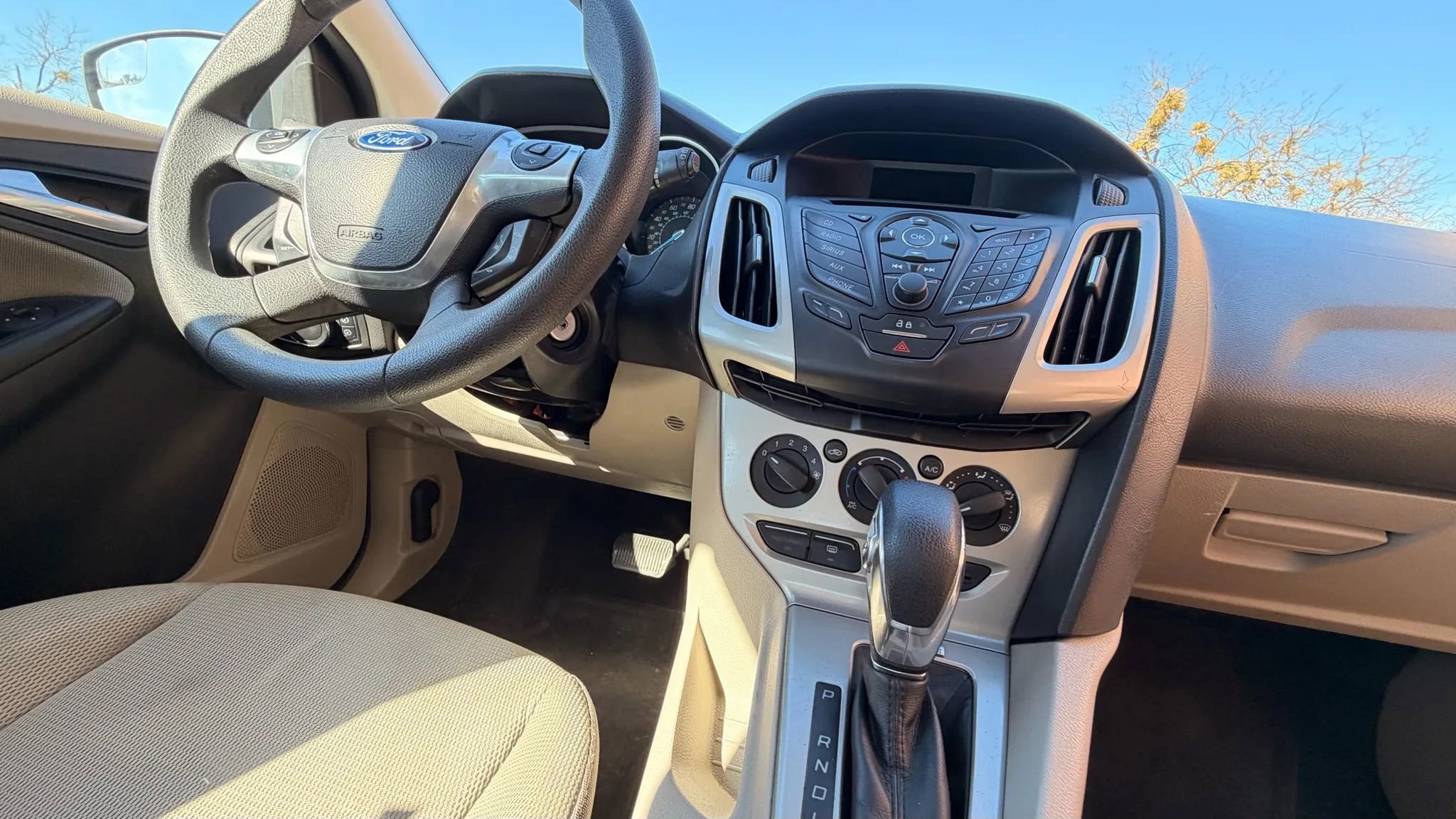 Used 2012 Ford Focus SE image 24