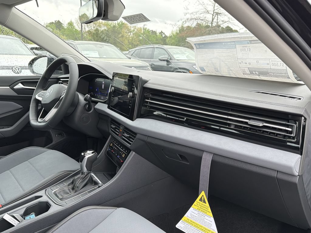 New 2026 Volkswagen Jetta SE FWD image 18
