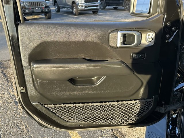 Used 2020 Jeep Gladiator Overland image 32