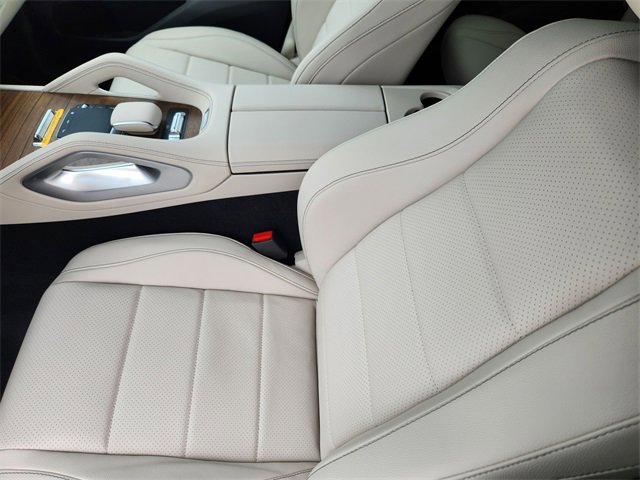 New 2025 Mercedes-Benz GLS 450 4MATIC image 8