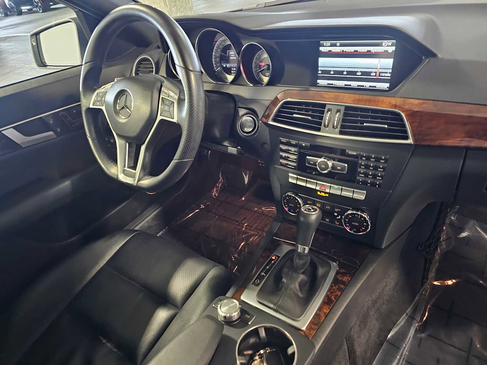 Used 2013 Mercedes-Benz C 300 Sport image 38