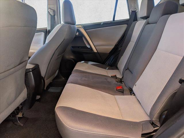 Used 2015 Toyota RAV4 XLE AWD/4WD image 17