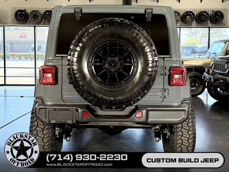 Used 2025 Jeep Wrangler Unlimited Sahara w/ Safety Group AWD/4WD image 18