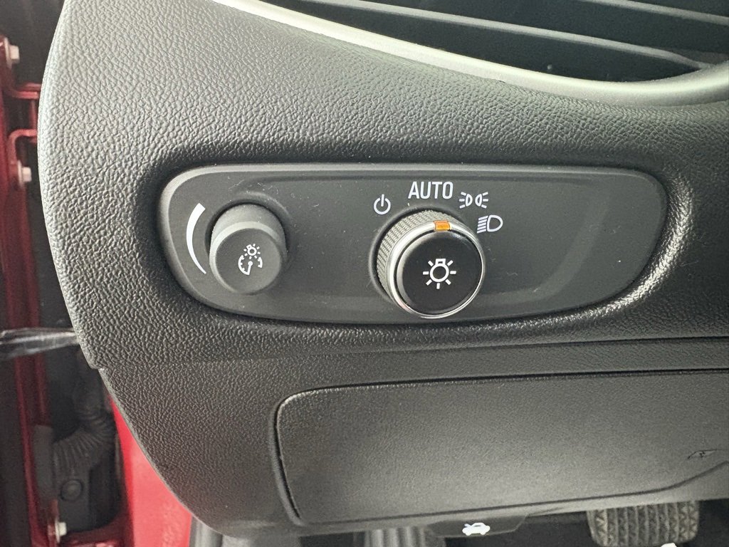 Used 2022 Chevrolet Malibu LT image 15