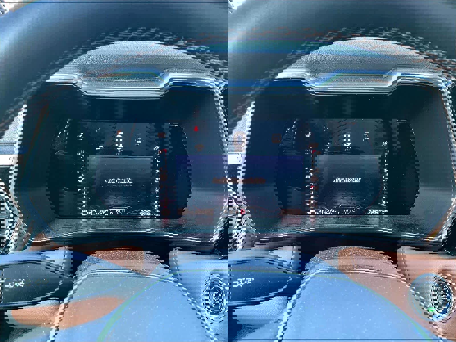 Used 2023 GMC Canyon AT4 w/ Technology Package image 21