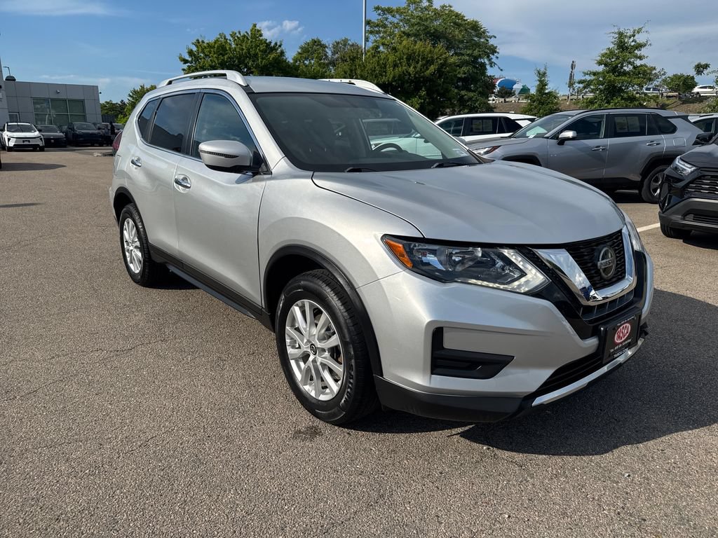 Used 2018 Nissan Rogue SV AWD/4WD image 11